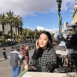 Meet your Posher, Catherine